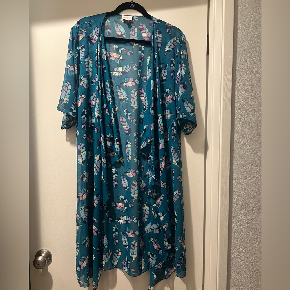 LuLaRoe Shirley Kimono with Feather Design
